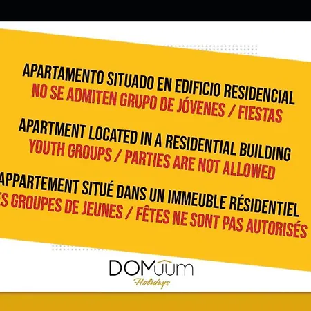 Domuum Holidays - Paraisol Family Apartment